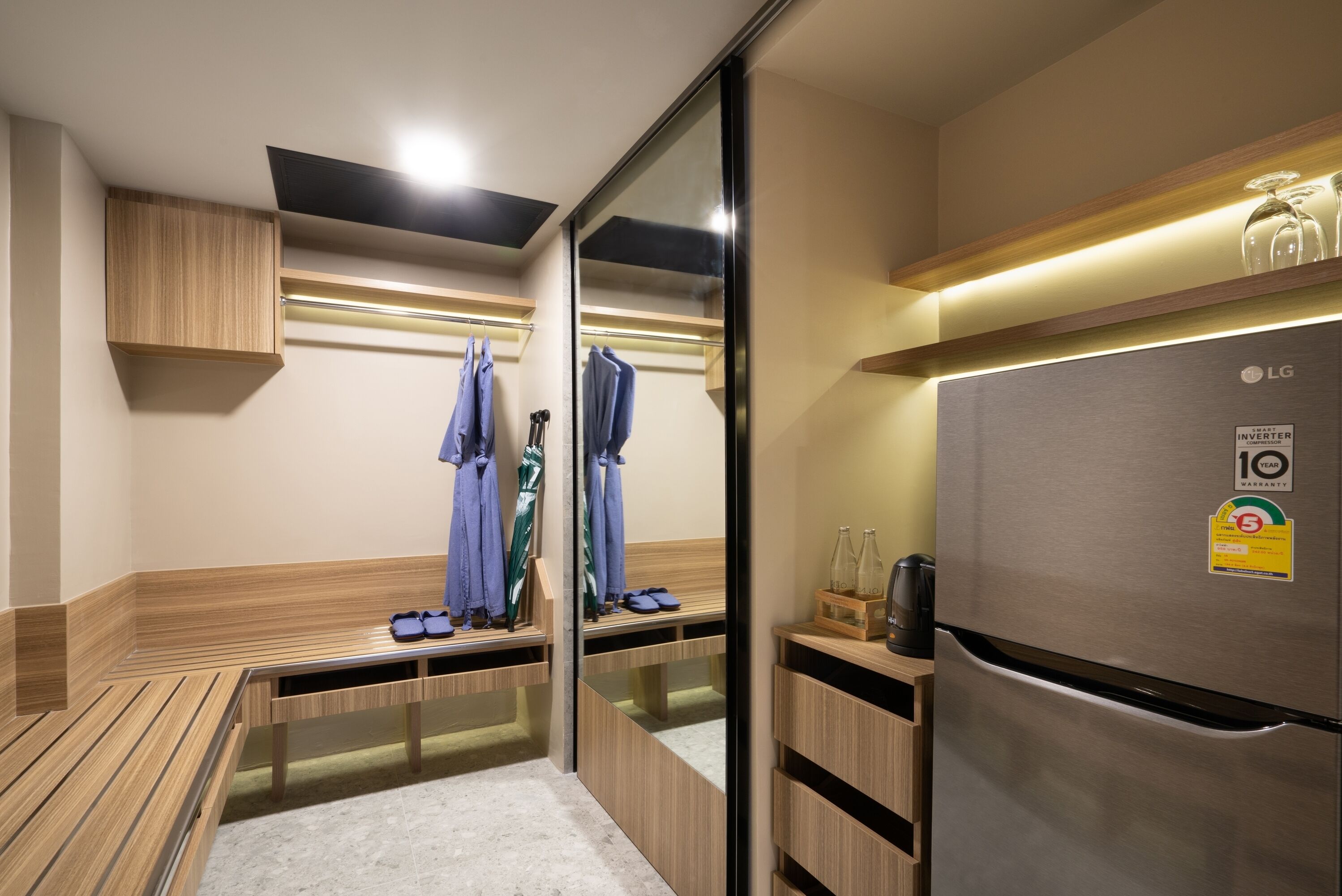 family 2-bedroom | 1 bedroom, minibar, in-room safe, individually decorated