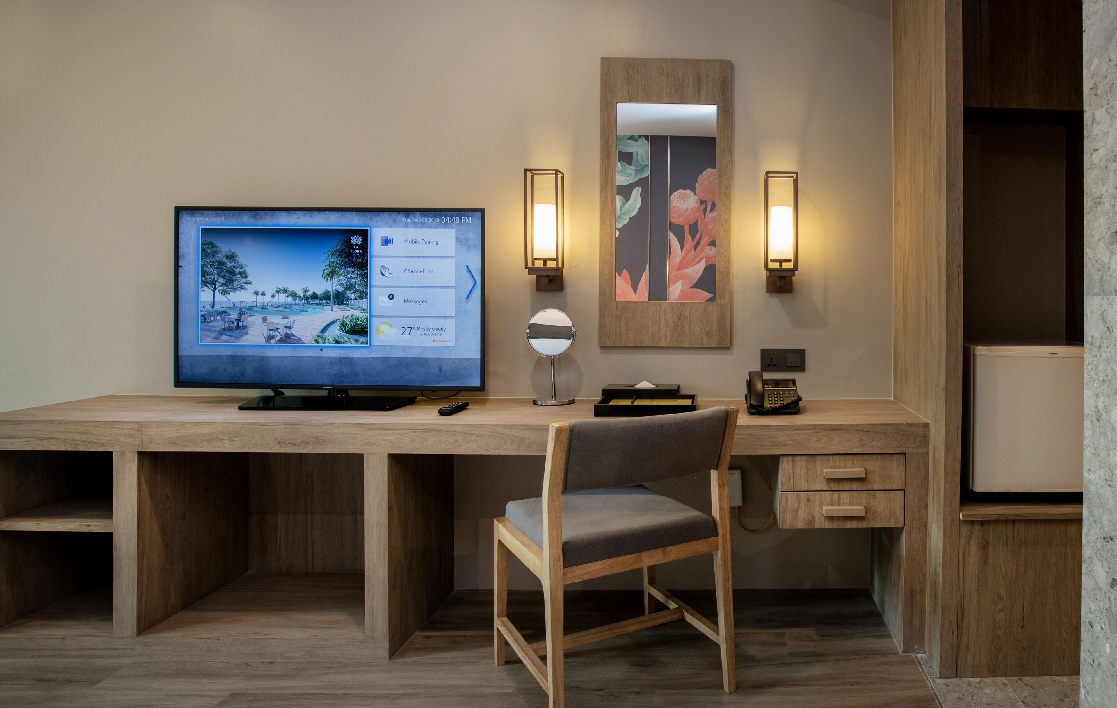 deluxe room | 1 bedroom, minibar, in-room safe, individually decorated