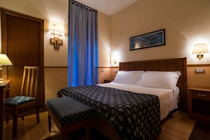 Superior-herbergi með tvíbreiðu rúmi | Míníbar, skrifborð, ókeypis vöggur/ungbarnarúm