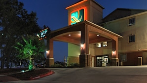 Unclassified image, 2 of 57, button - Quality Inn & Suites SeaWorld North (San Antonio)