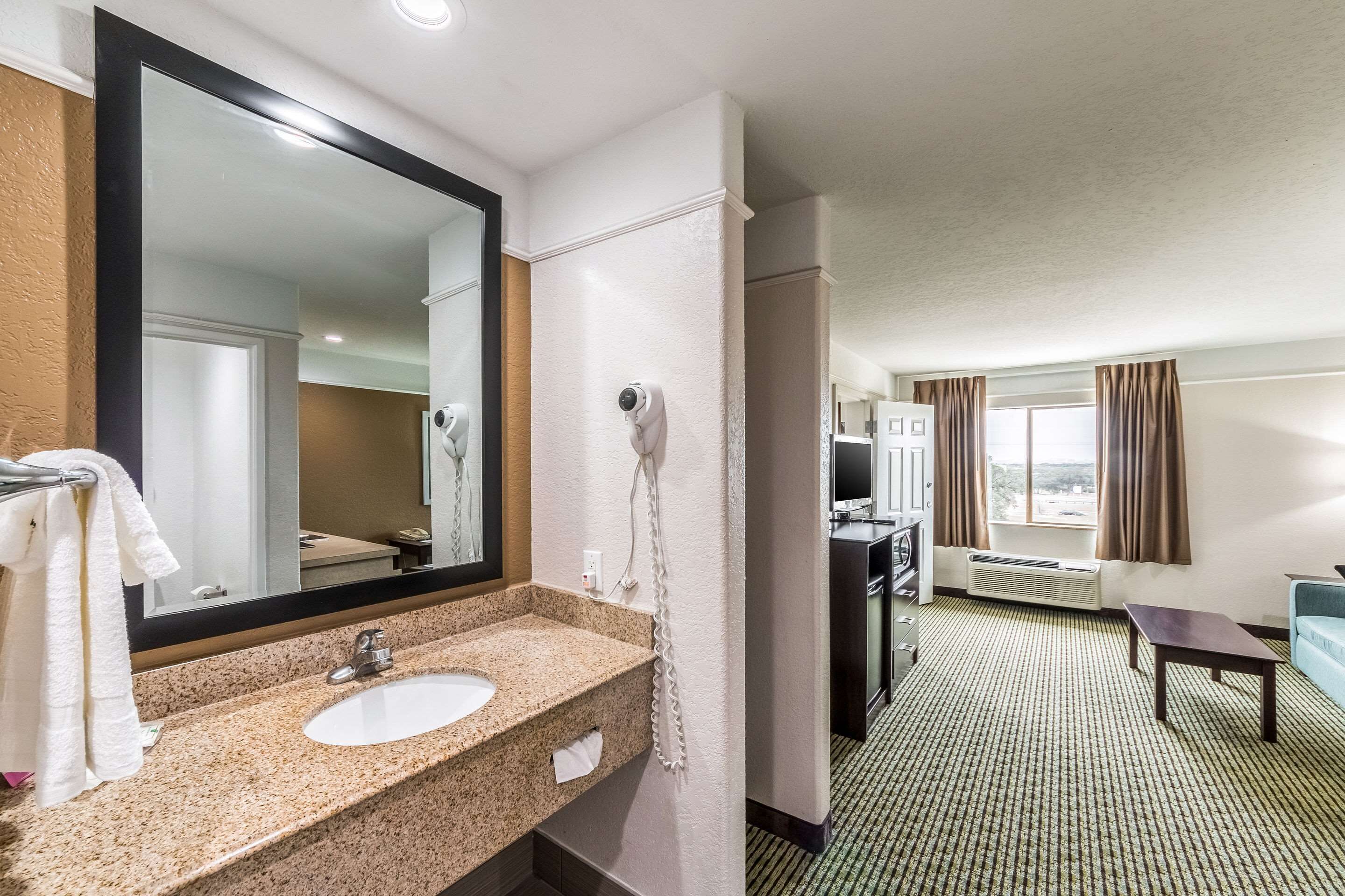 Photo - Quality Inn & Suites SeaWorld North