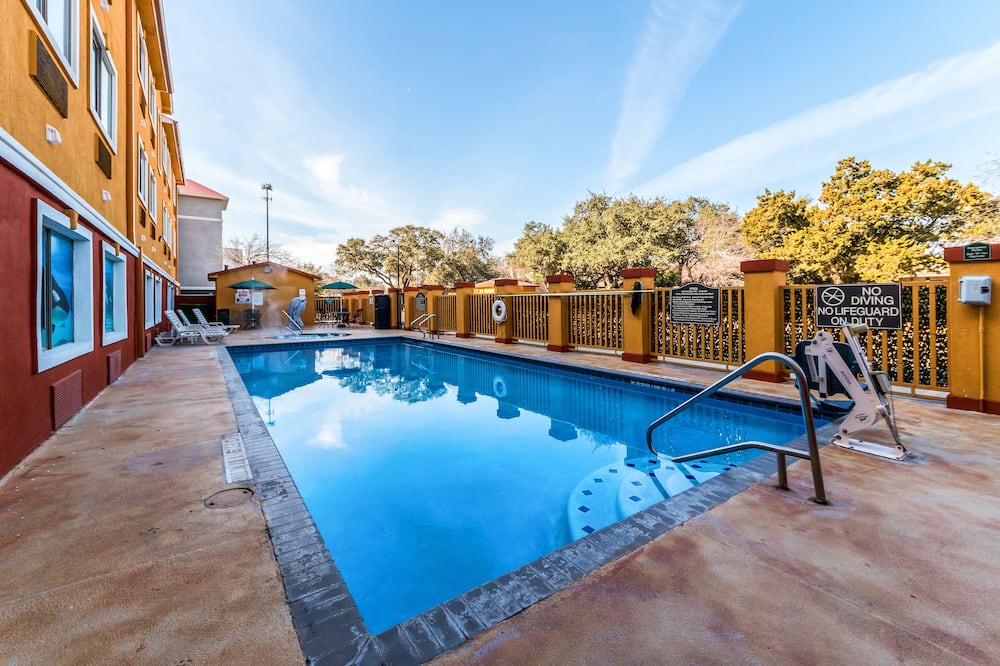 Quality Inn & Suites SeaWorld North