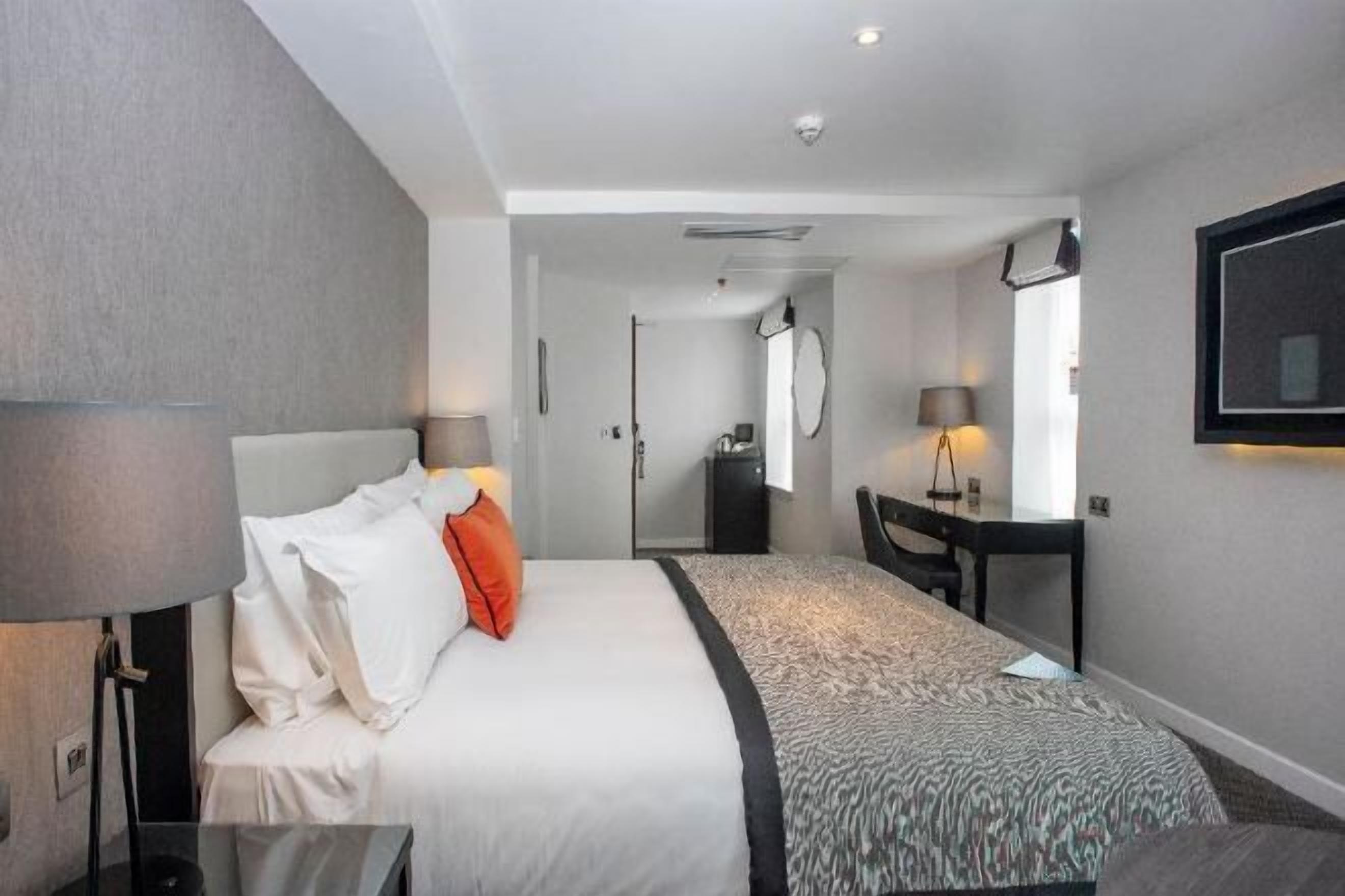 1 bedroom, hypo-allergenic bedding, in-room safe, individually decorated