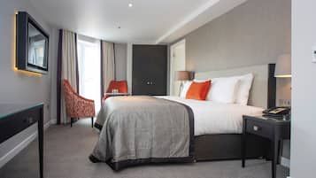 Rom – superior, 1 kingsize-seng, ikke-røyk | 1 soverom, allergitestet sengetøy og safe på rommet