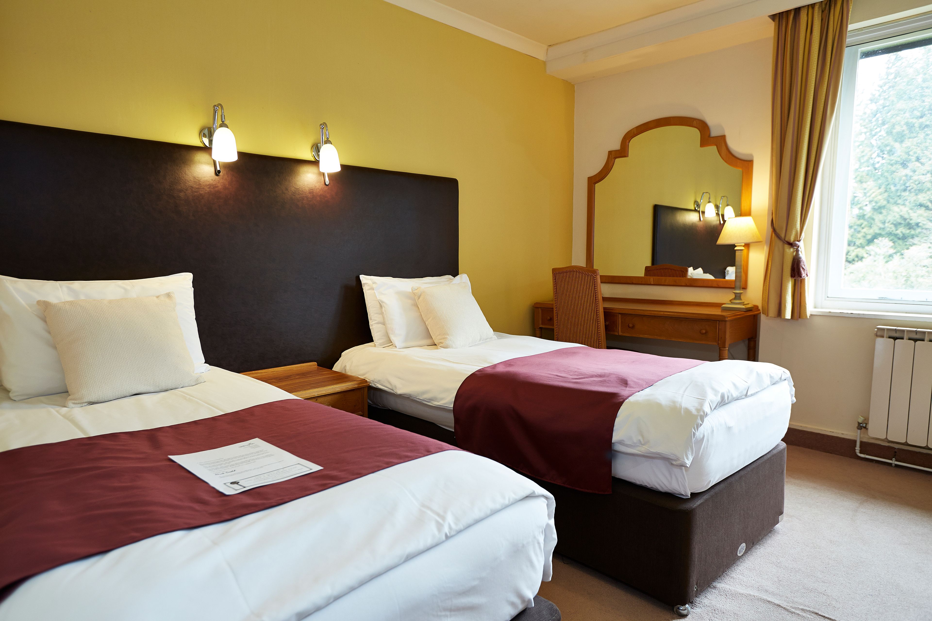Free WiFi, bed sheets