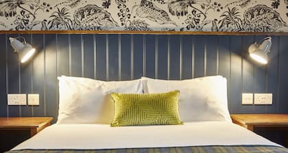Swan Hotel by Greene King Inns