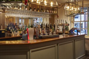 Bar (en la propiedad)