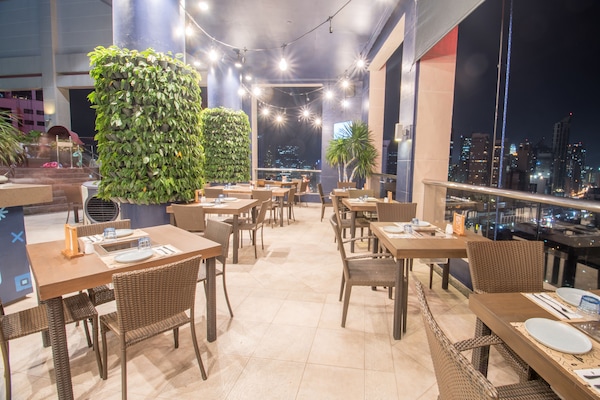 2 restoran, kahvaltı sunulur