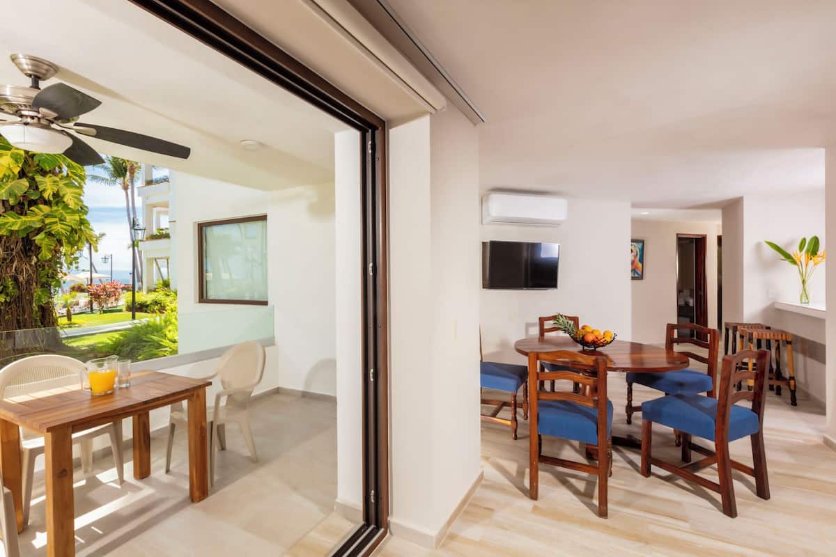 Deluxe Suite, 2 Bedrooms | View from room