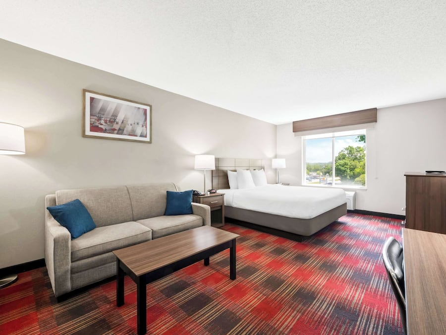 In-room safe, desk, iron/ironing board, rollaway beds