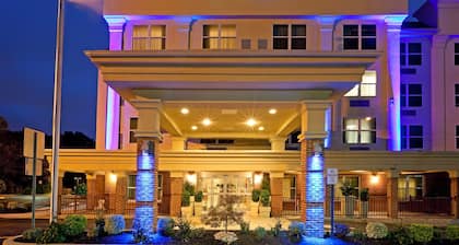 Holiday Inn Express Woodbridge by IHG