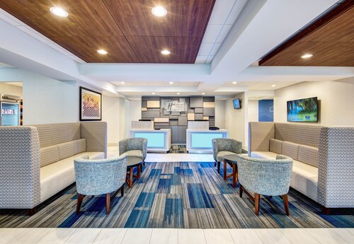 Holiday Inn Express Woodbridge by IHG