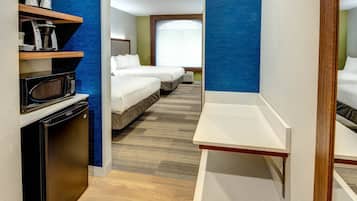 Standard Room, 2 Queen Beds, Accessible (Accessible Tub)