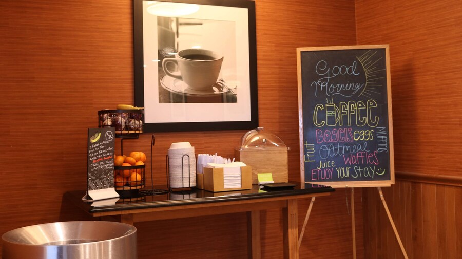 Hampton Inn & Suites Fremont