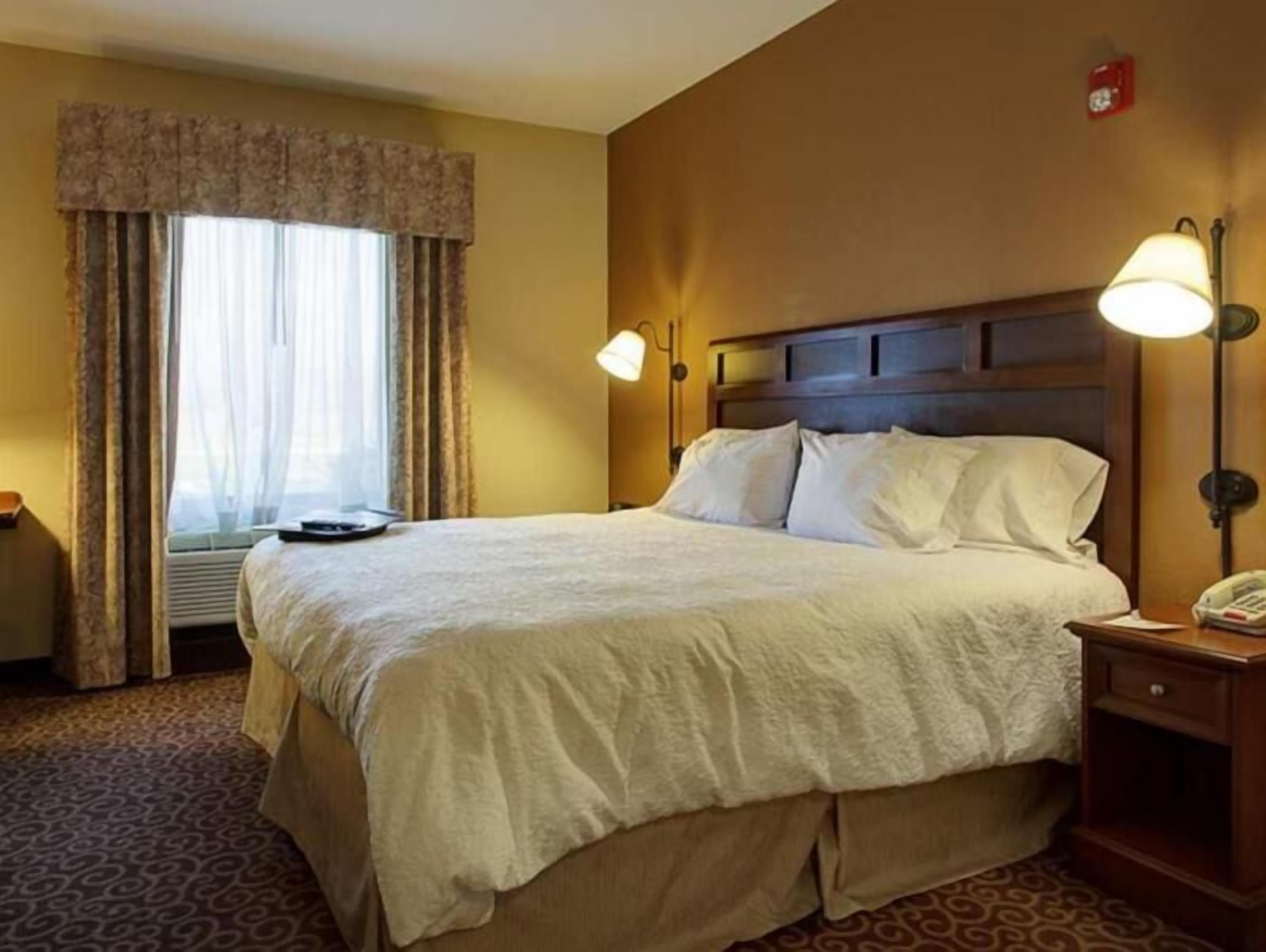 Iron/ironing board, rollaway beds, free WiFi, bed sheets