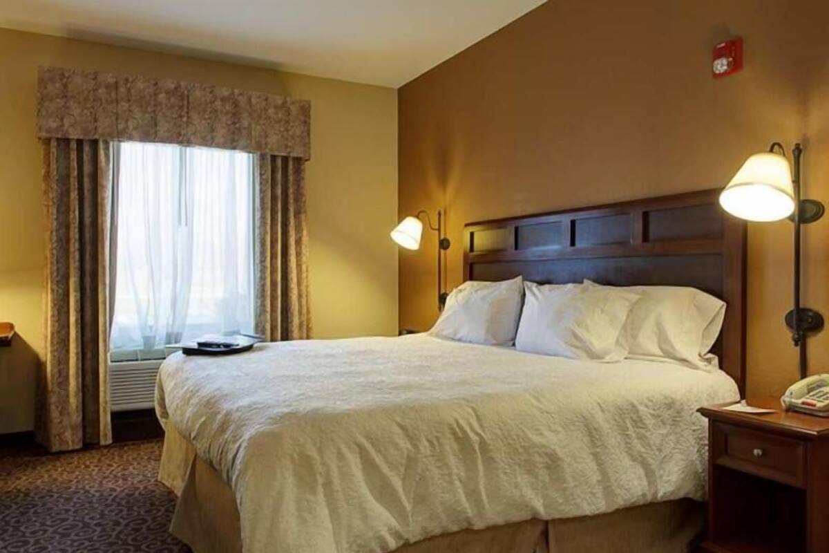 Iron/ironing board, rollaway beds, free WiFi, bed sheets