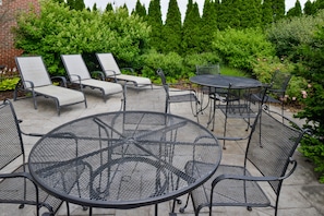 Terrace/patio - Hampton Inn & Suites Plymouth (Plymouth)