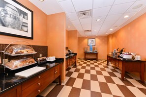 Petit déjeuner buffet compris tous les jours