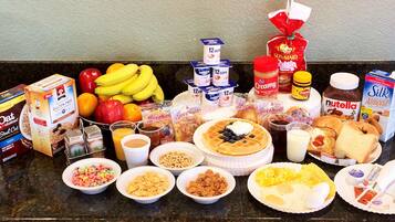 Free daily buffet breakfast