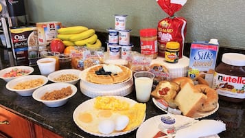 Free daily buffet breakfast