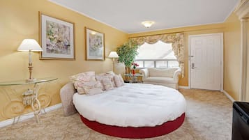 Honeymoon Suite | 办公桌、熨斗/熨衣板、免费 WiFi
