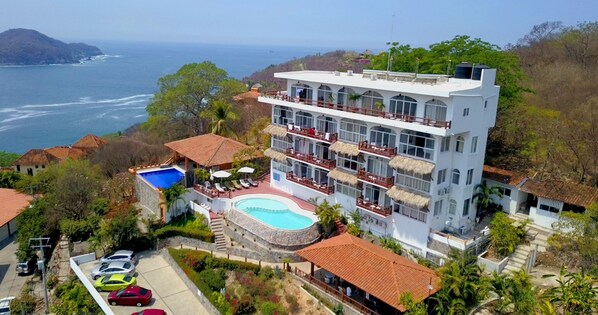 Front of property - Hotel Villas El Morro (Zihuatanejo)