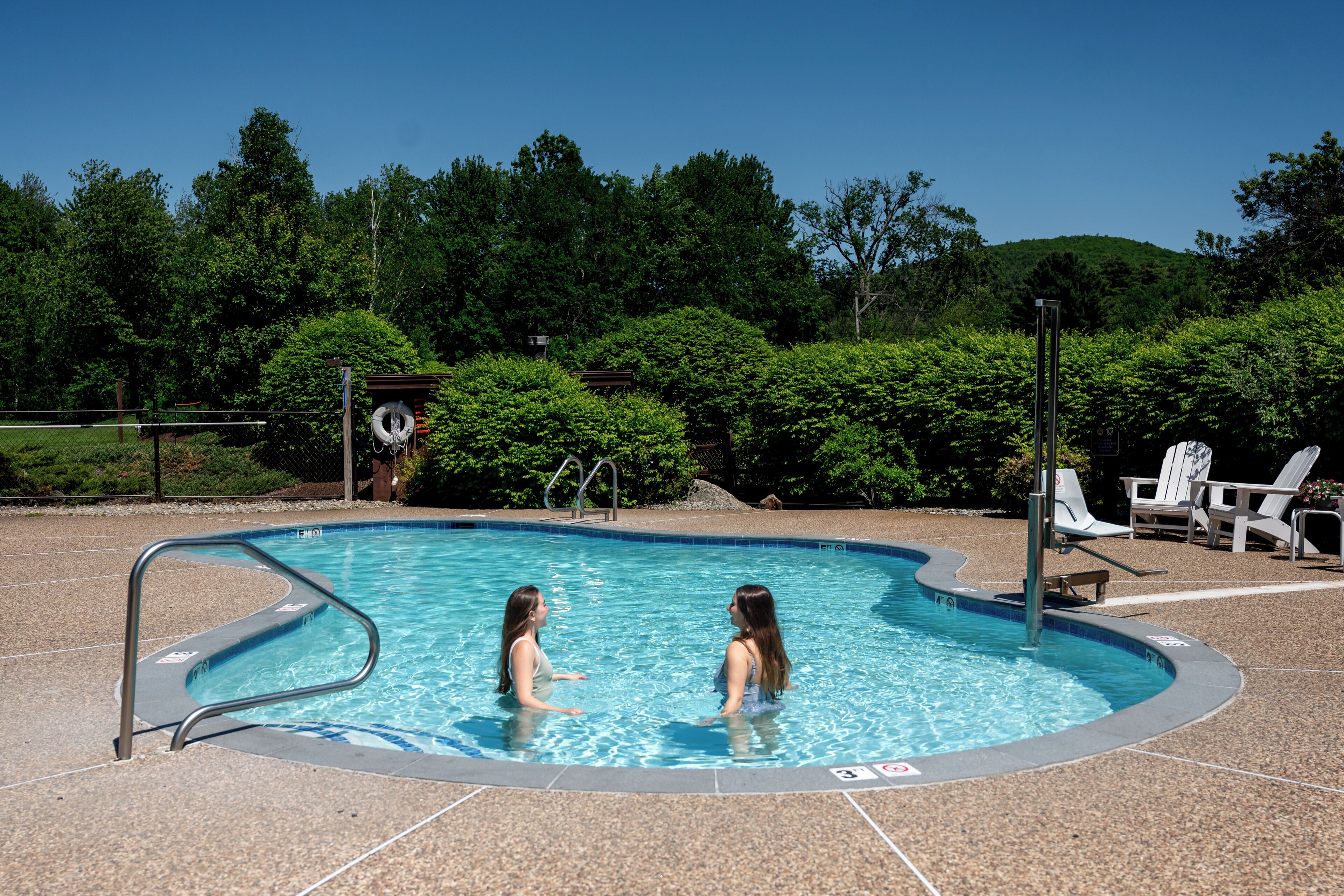 Piscine couverte, piscine extérieure (ouverte en saison)