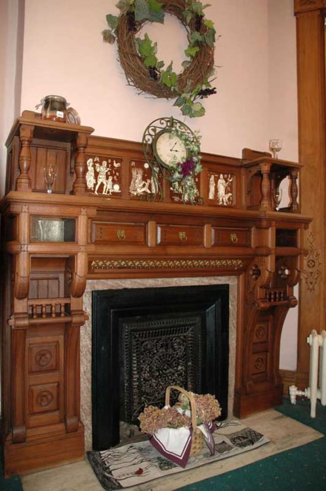 Inn Port Lodging by null