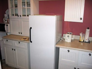 1 bedroom, individually decorated, desk, free WiFi - Inn Port Lodging (Dayton)