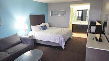 Standard Room, 1 King Bed, Lake View | Iron/ironing board, free WiFi, bed sheets
