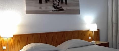 Standard Double or Twin Room | Free minibar, blackout drapes, cribs/infant beds, free WiFi