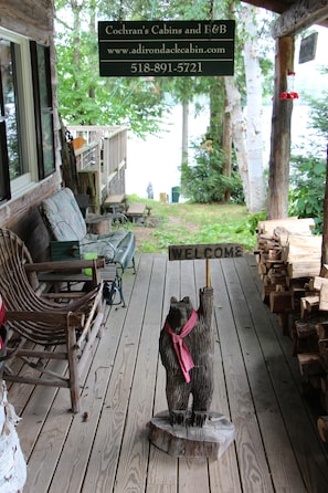 Property entrance - Kiwassa Lake Bed & Breakfast (Saranac Lake)