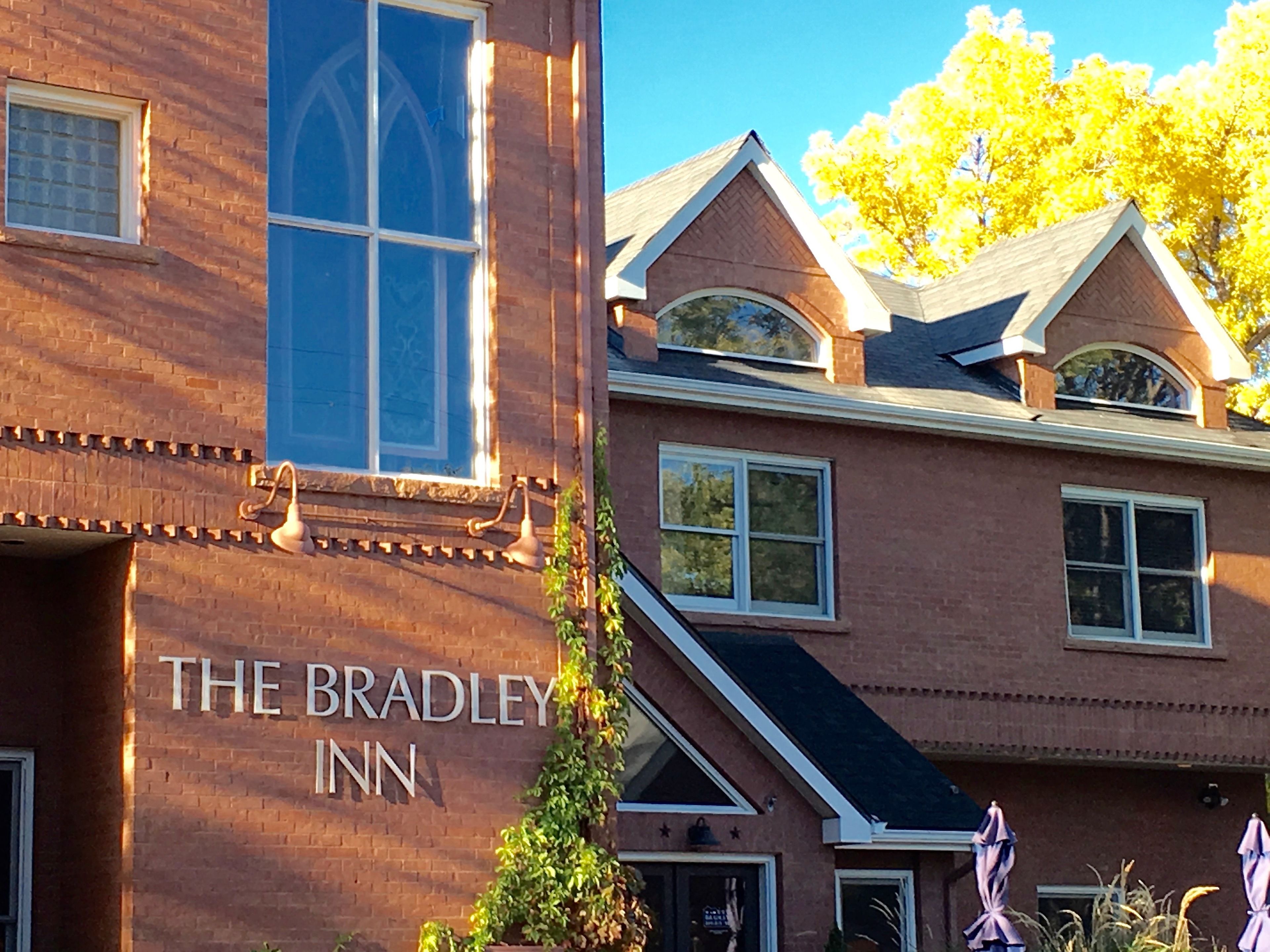 ด้านหน้าที่พัก