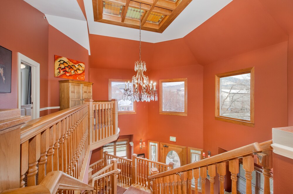 The Bradley Boulder Inn by null