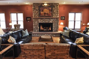 ロビーラウンジ