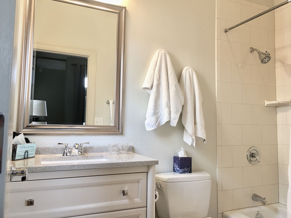 The Bradley Boulder Inn by null