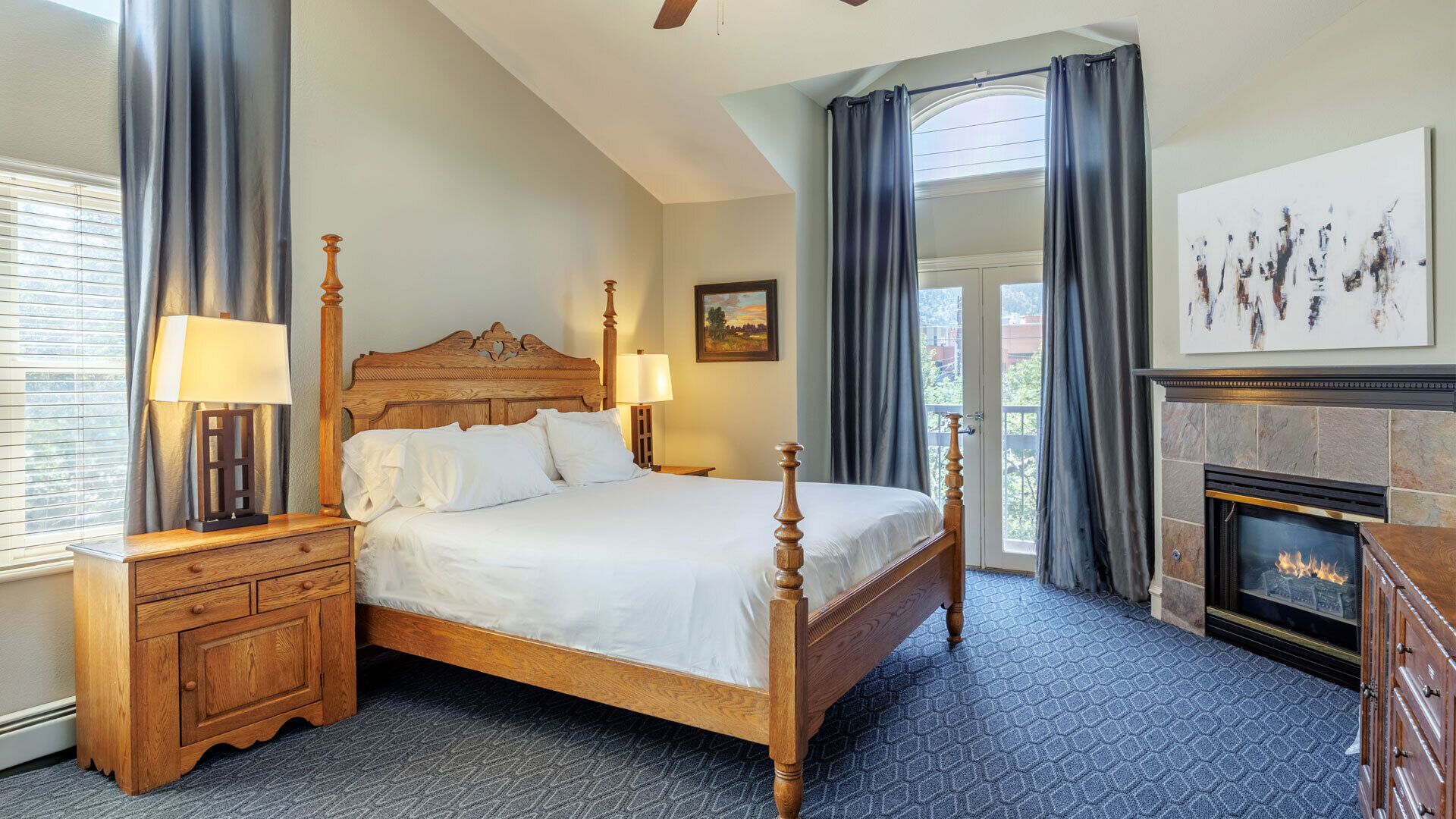 Premium Room, Fireplace