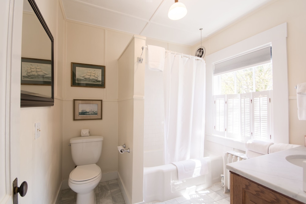 Marshall Slocum Inn by null