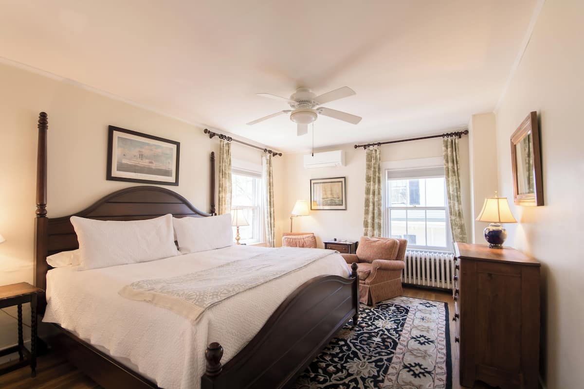 Premium bedding, individually decorated, individually furnished, desk