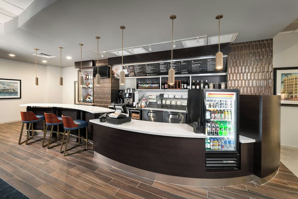 Courtyard by Marriott St. Petersburg Downtown