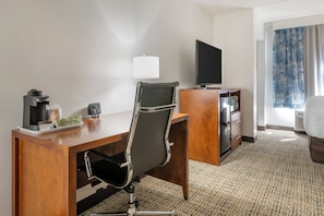 49-英寸LED 电视 (配备有线频道)、电视