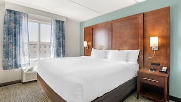 Coffre-fort, bureau, espace de travail pour ordinateurs portables