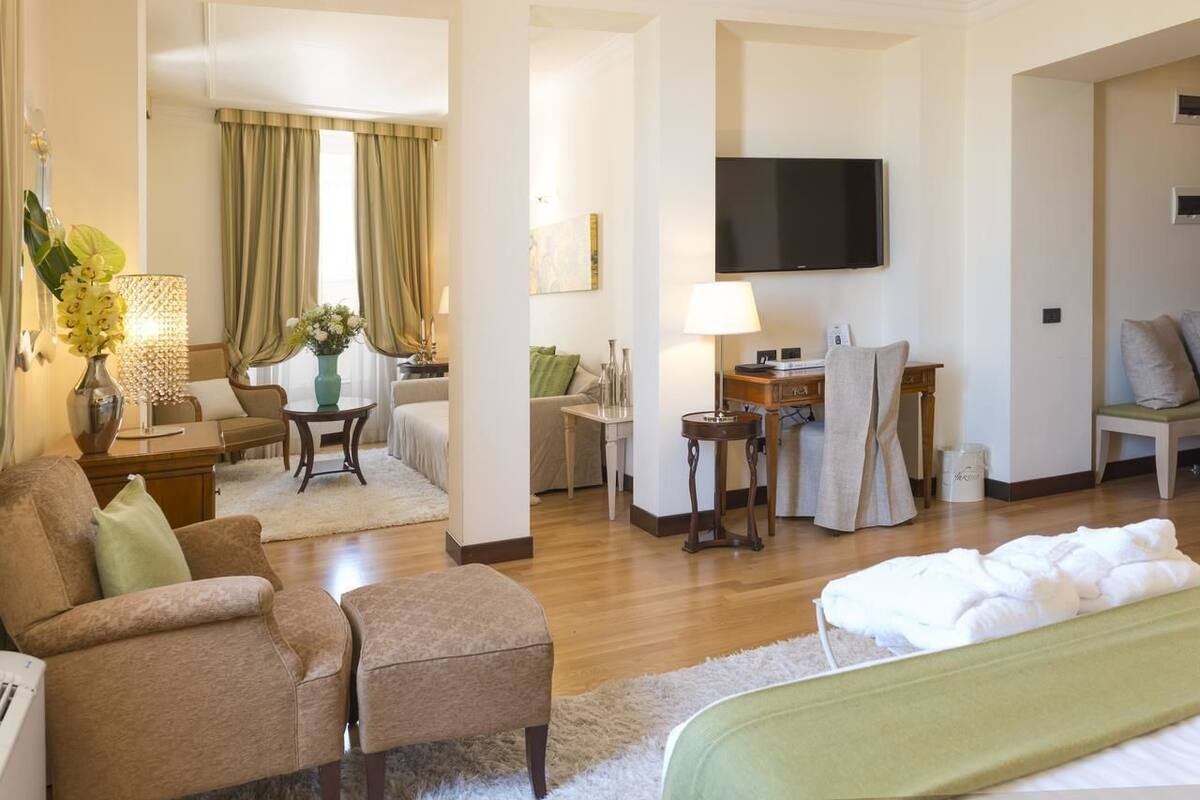 Suite | Premium bedding, in-room safe, desk, blackout drapes