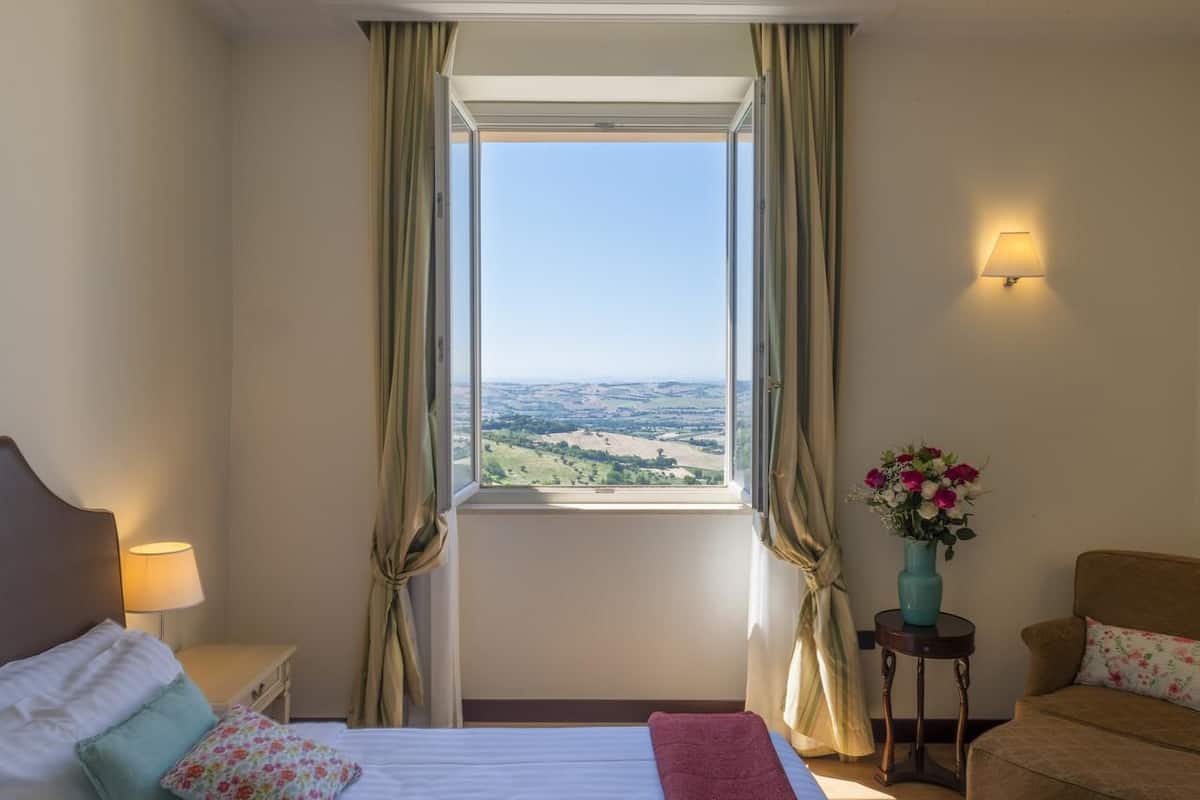 Deluxe Room | Premium bedding, in-room safe, desk, blackout drapes