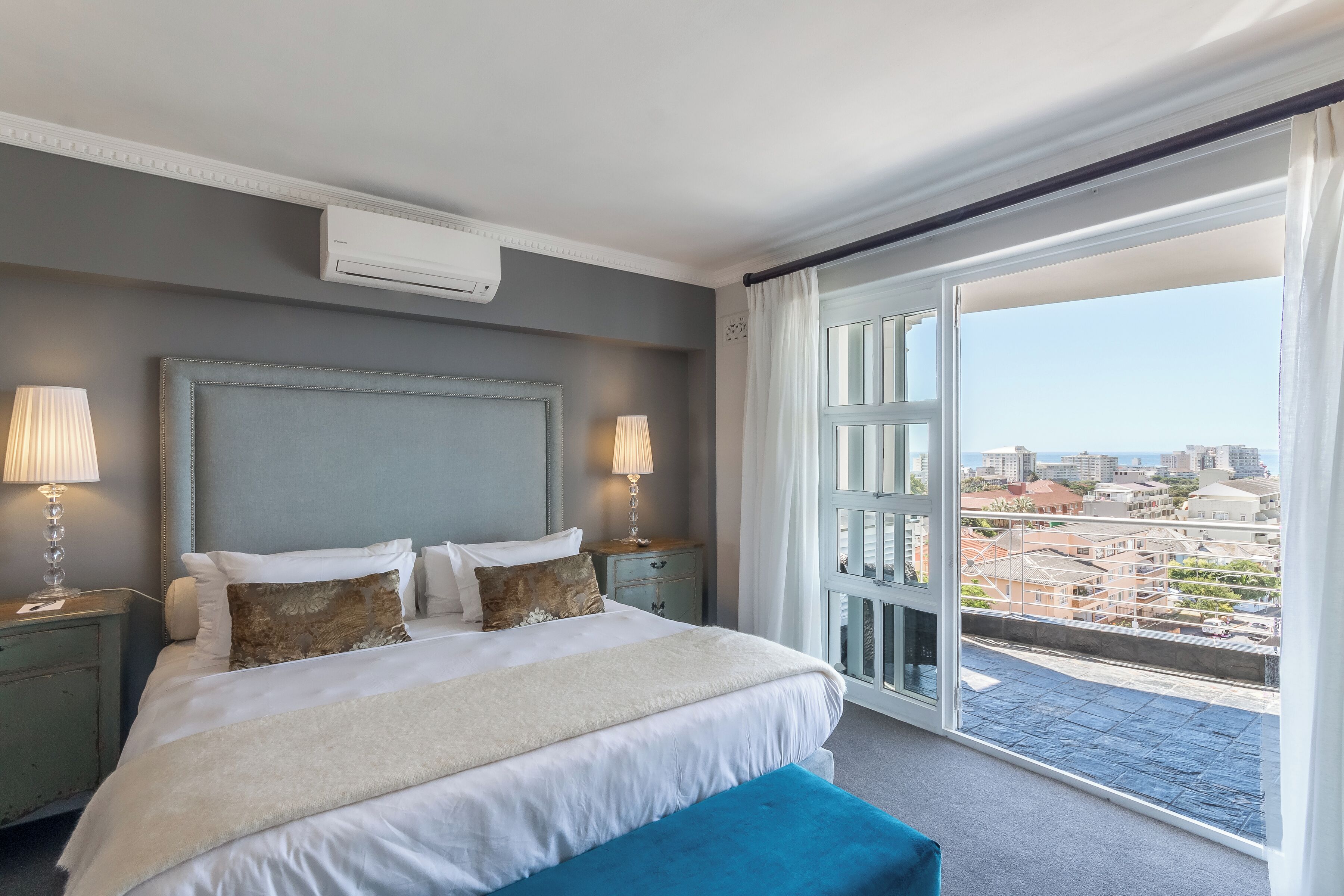 1 bedroom, minibar, in-room safe, rollaway beds