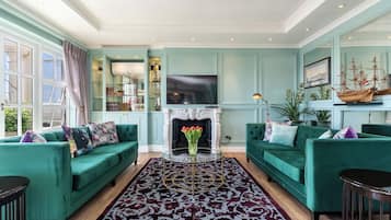 1 bedroom, minibar, in-room safe, rollaway beds
