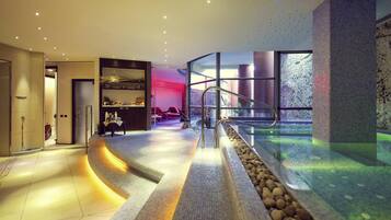 Couples treatment room(s), sauna, hot tub, steam room, body treatments