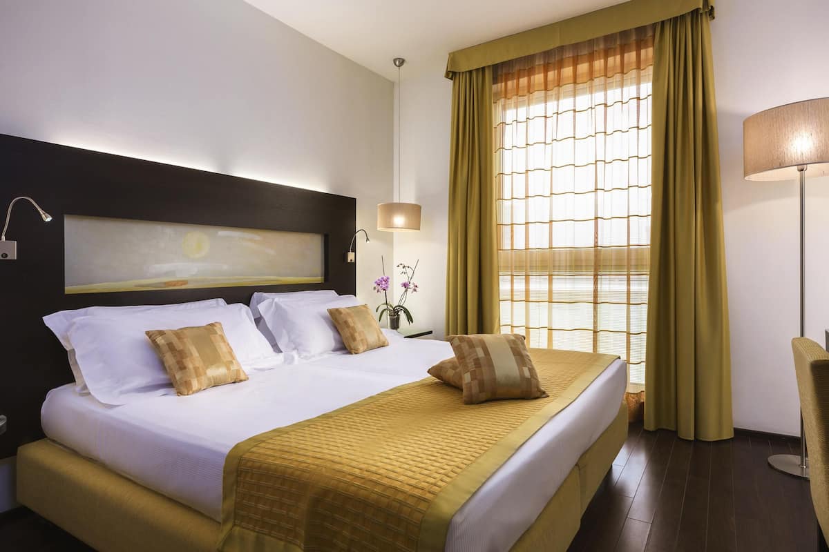 Chambre Standard, 1 lit double | Literie hypoallergénique, minibar, coffres-forts dans les chambres