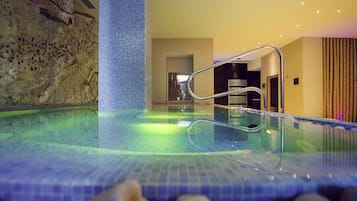 Sale per trattamenti di coppia, sauna, vasca idromassaggio, bagno turco