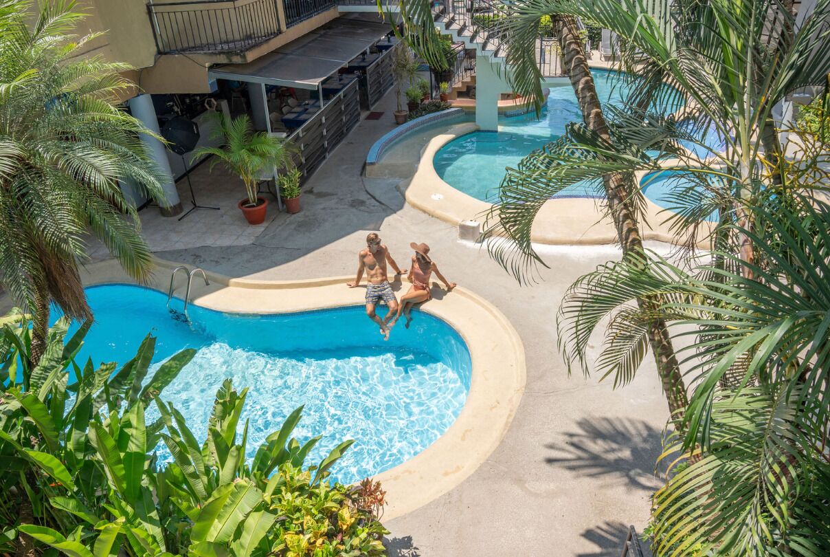 Außenpool, Liegestühle